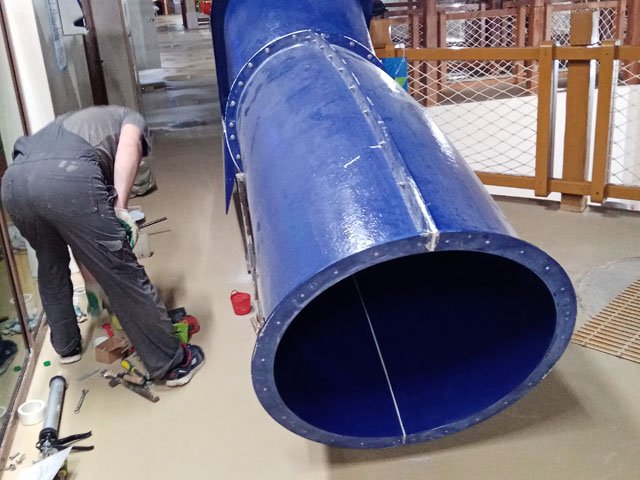 Аквапарк Ривьера - монтаж водных горок